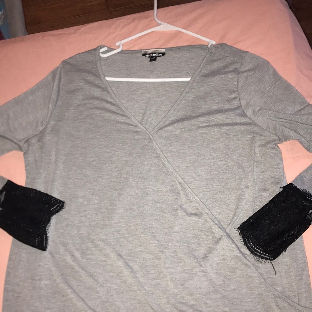Gray long sleeve top